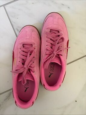 Puma Pink Suede Women's Sneakers with Red Accent